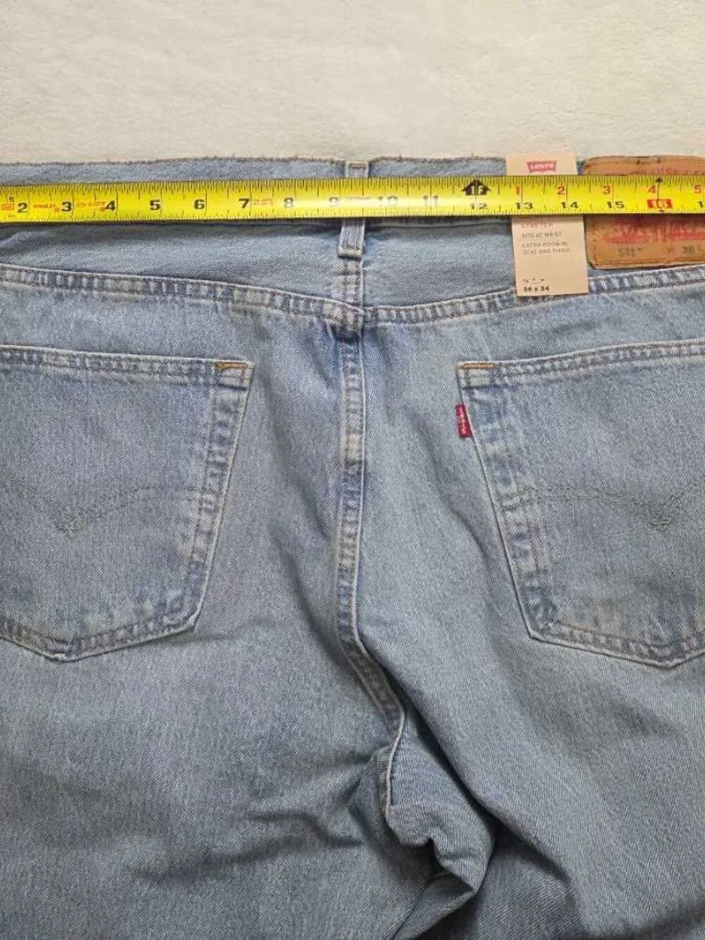 New 36x34 Levi's 541 Athletic Fit  taper jeans with Warp Stretch light wash